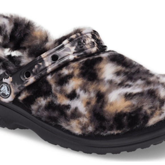 Crocs CLASSIC FUR SURE WOMEN CLOG - Picture 14 of 15